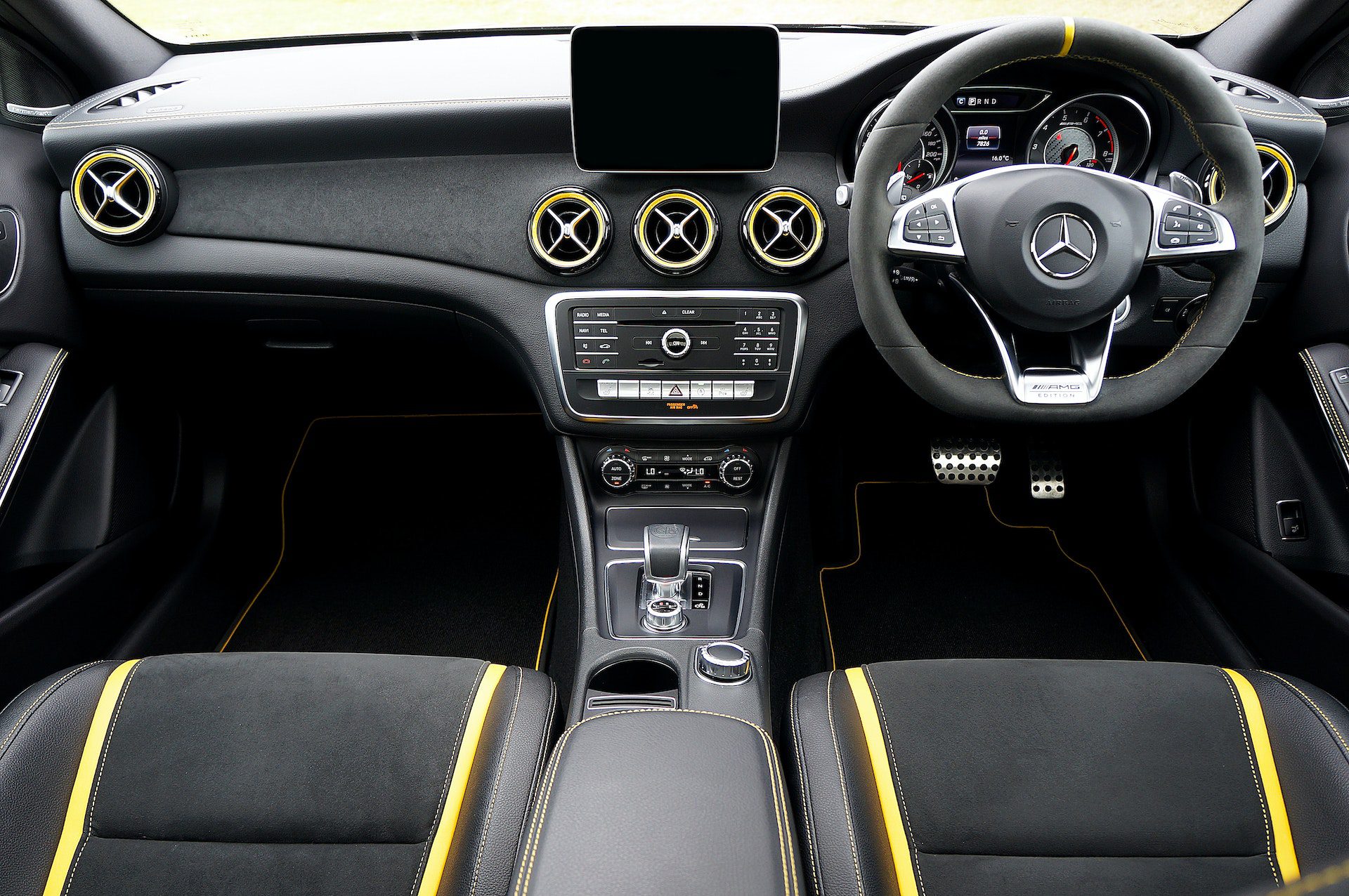 Mercedes_GLA Mercedes GLA